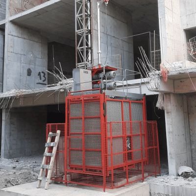 Kiralık İnşaat Asansörü